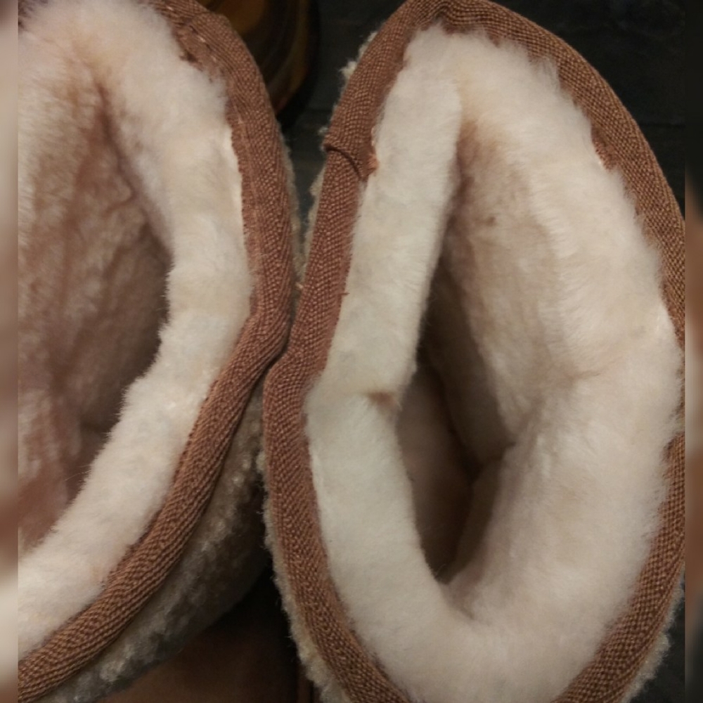 NWOT:MINNETONKA  Boot - Picture 6 of 8